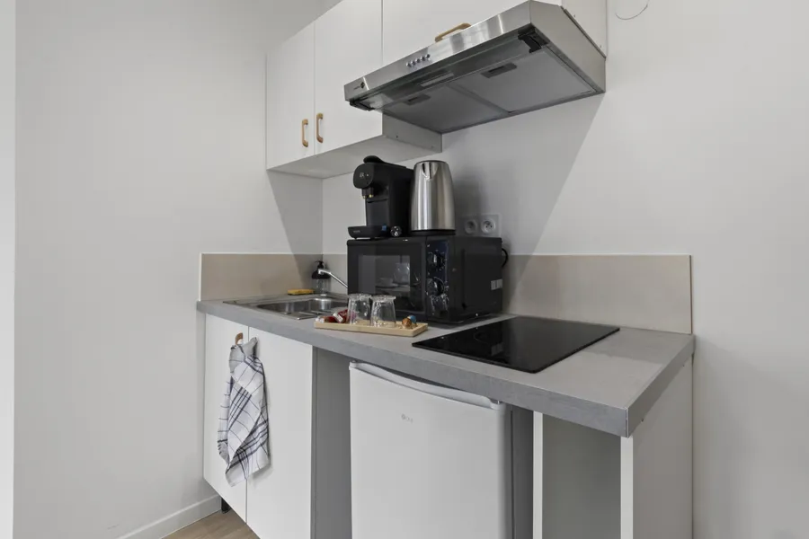Studio Ocean — coin repas et kitchenette